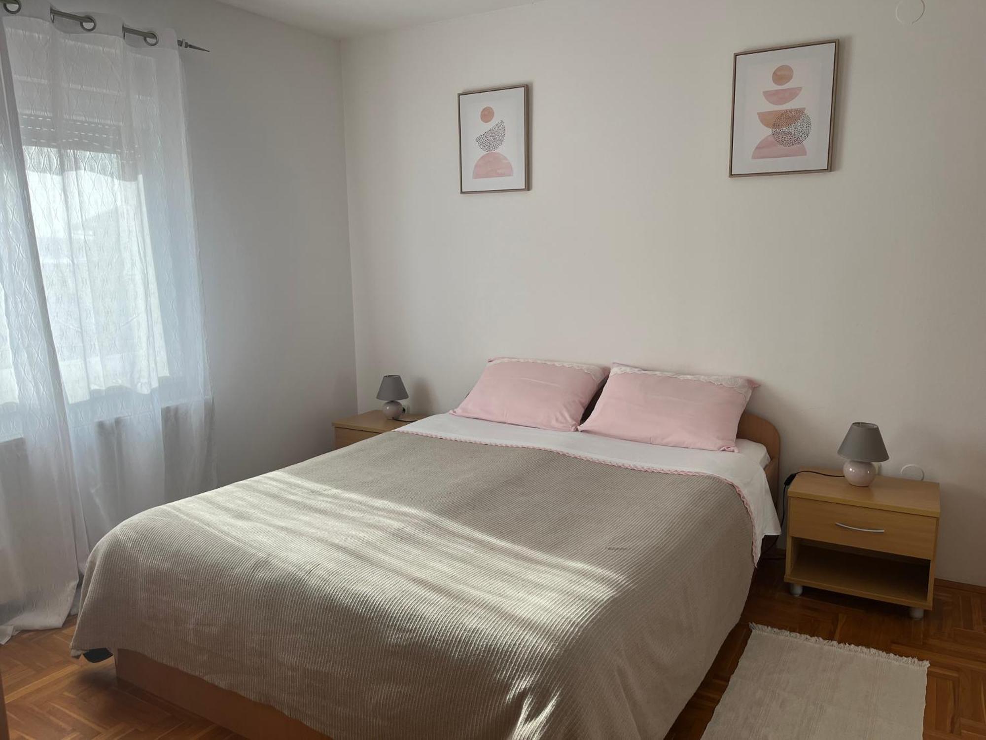 Burle Apartment With Free Private Parking メドゥリン エクステリア 写真